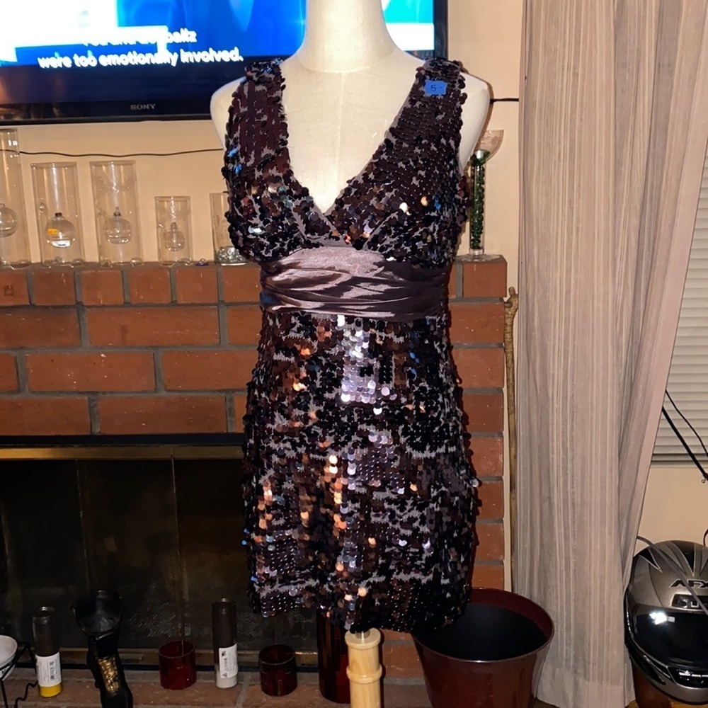 BX43 Forever 21 short sexi dress with sequins